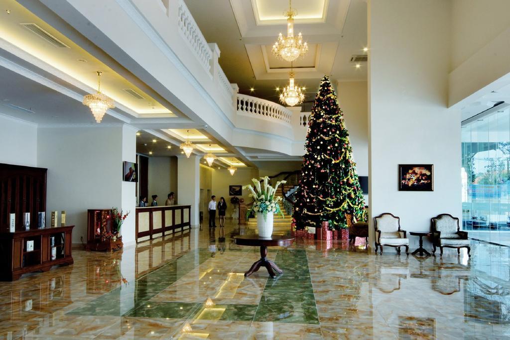 Nha Trang Palace Hotel מראה חיצוני תמונה