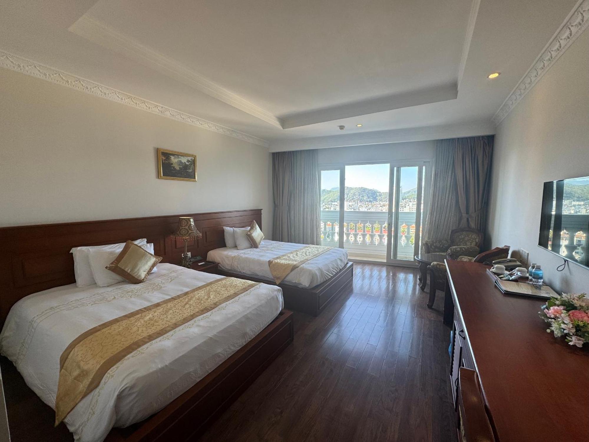 Nha Trang Palace Hotel מראה חיצוני תמונה
