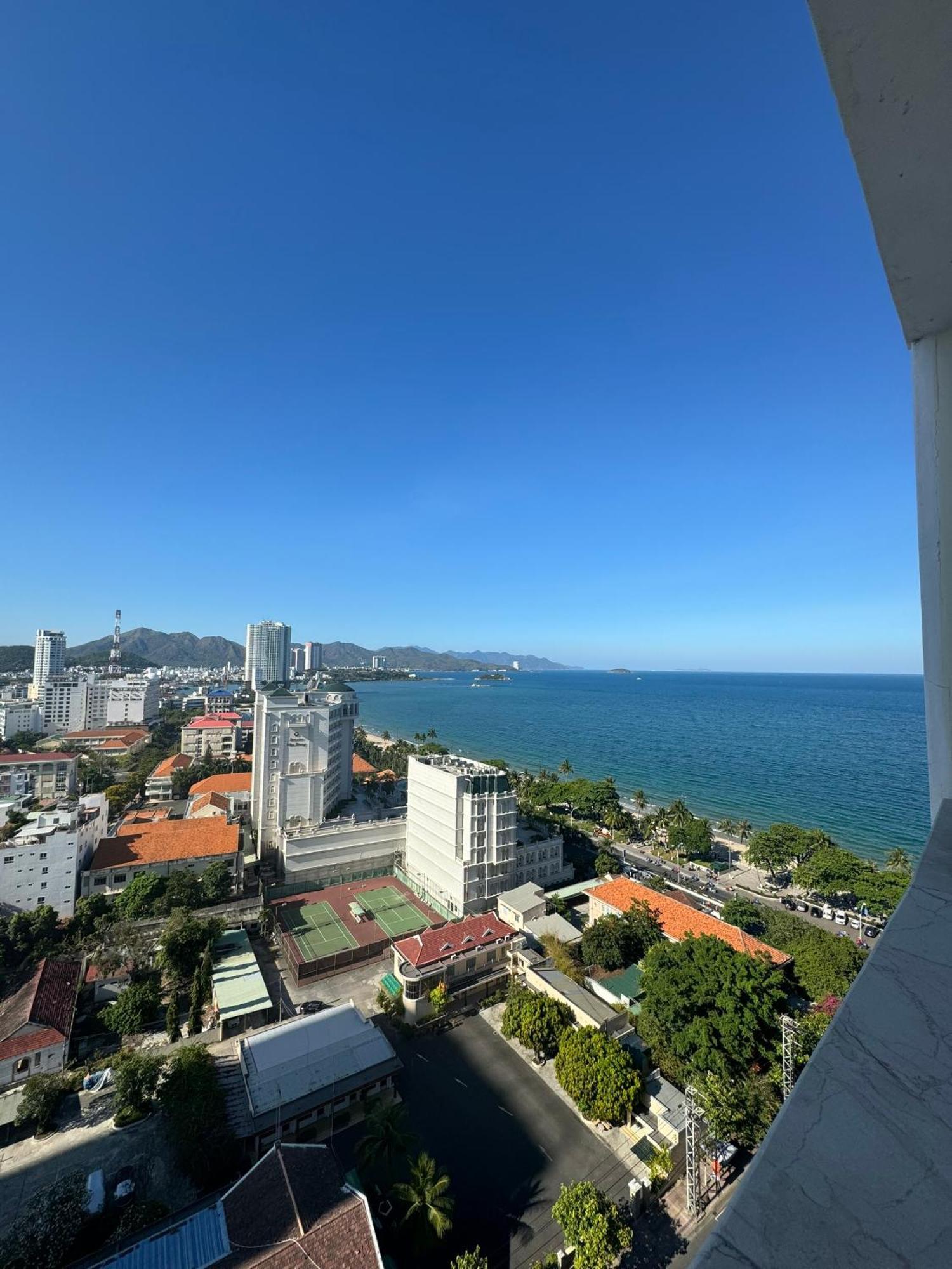Nha Trang Palace Hotel מראה חיצוני תמונה
