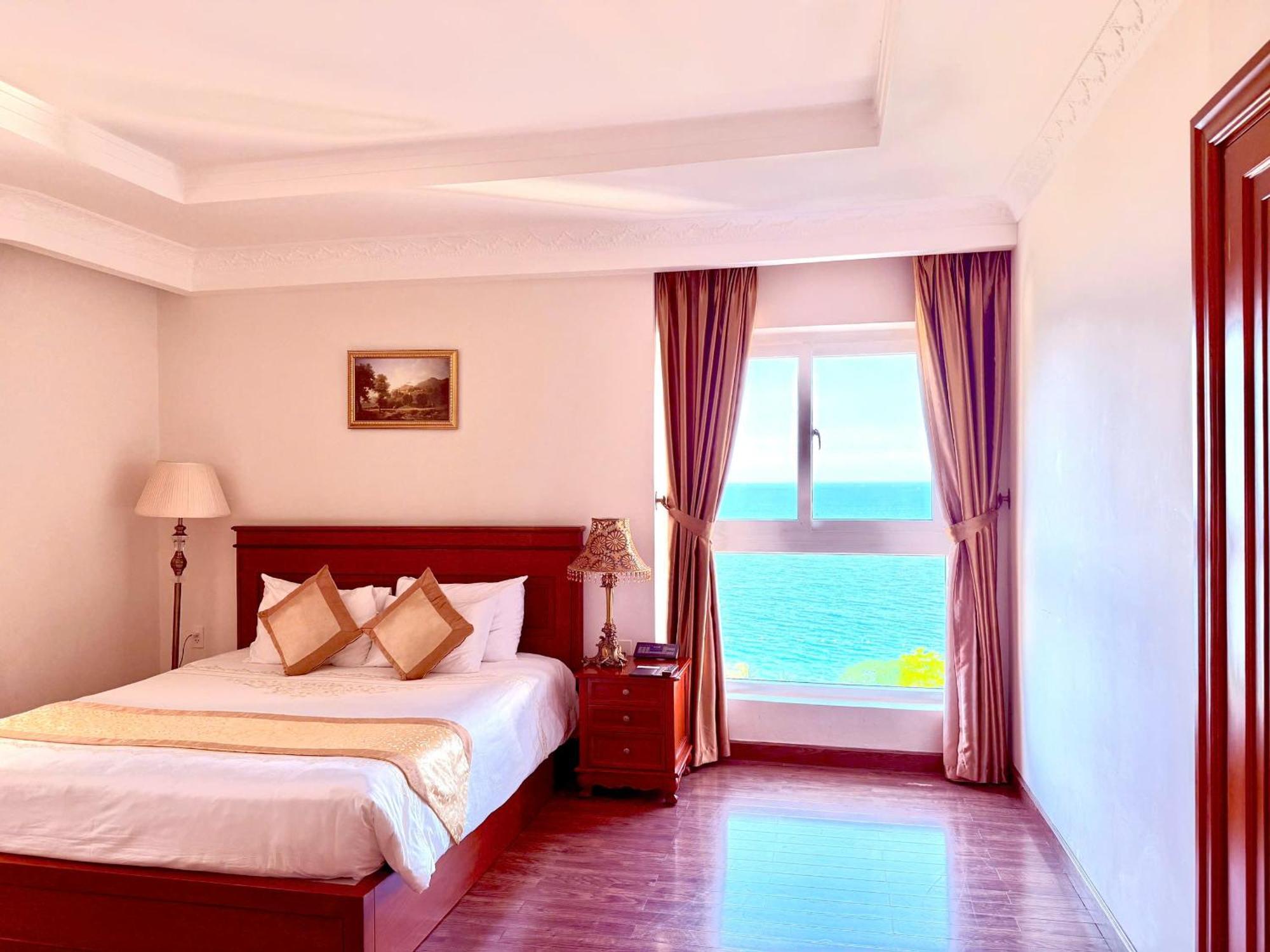 Nha Trang Palace Hotel מראה חיצוני תמונה
