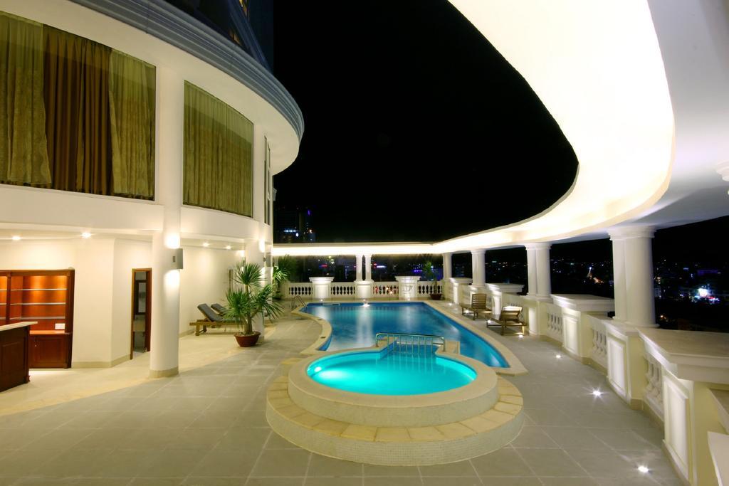 Nha Trang Palace Hotel מראה חיצוני תמונה