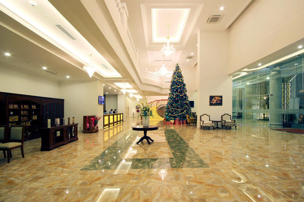 Nha Trang Palace Hotel מראה חיצוני תמונה