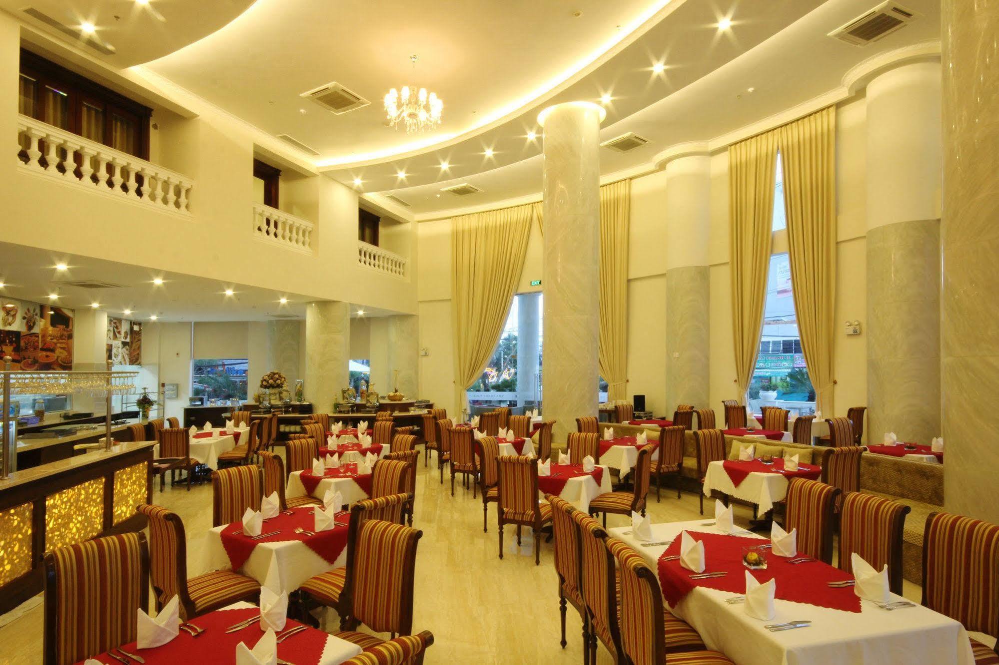 Nha Trang Palace Hotel מראה חיצוני תמונה