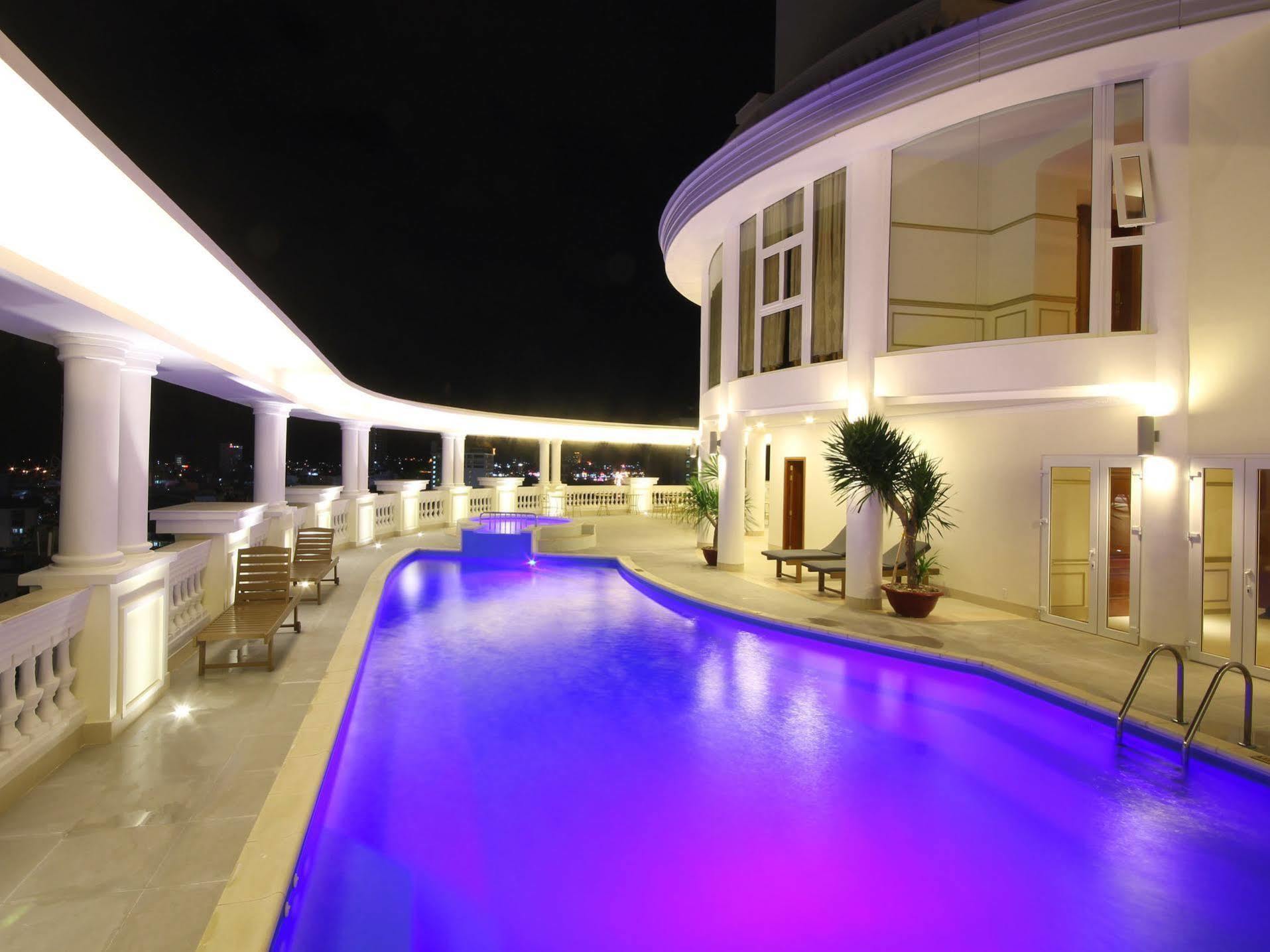 Nha Trang Palace Hotel מראה חיצוני תמונה